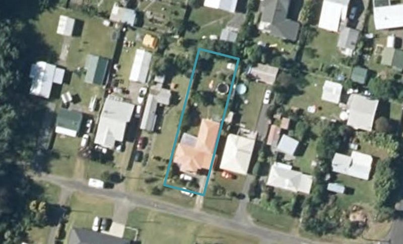 7 Hennessy Street West, Foxton Beach, Foxton - Carousel 1