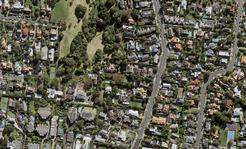 30 Orakei Road, Remuera, Auckland - Carousel 1