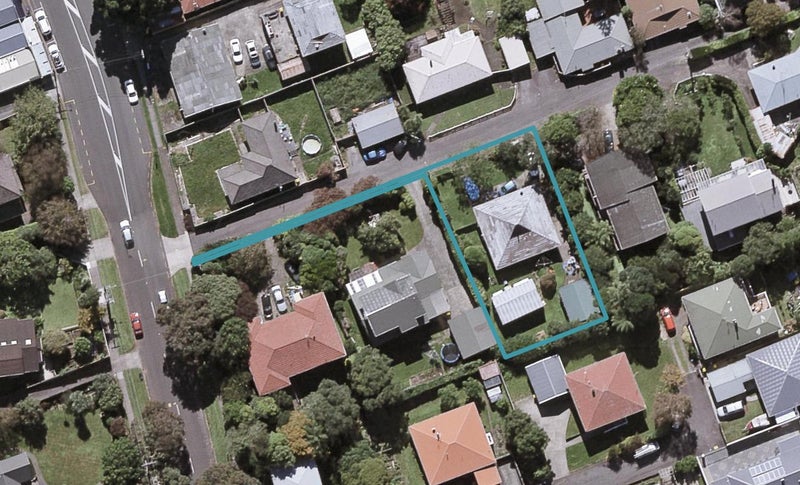 75B Govett Avenue, Frankleigh Park, New Plymouth - Carousel 1