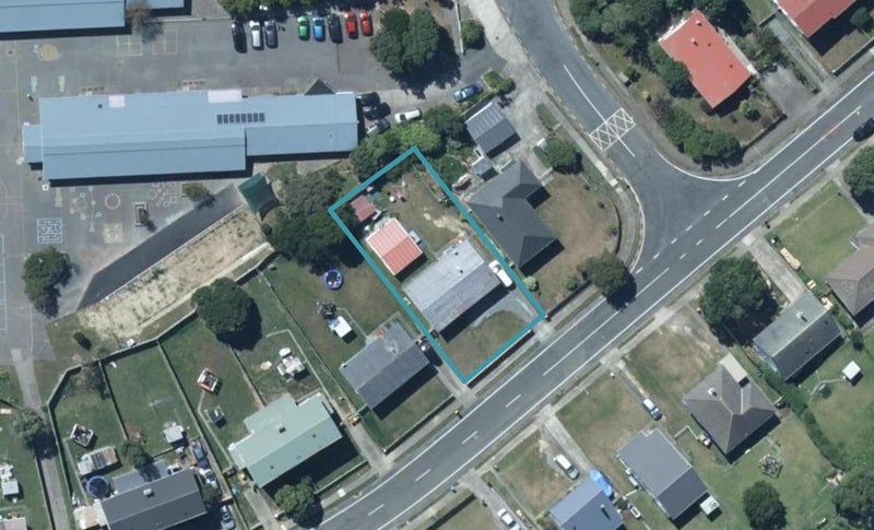 35 Corinna Street, Waitangirua, Porirua - Carousel 1