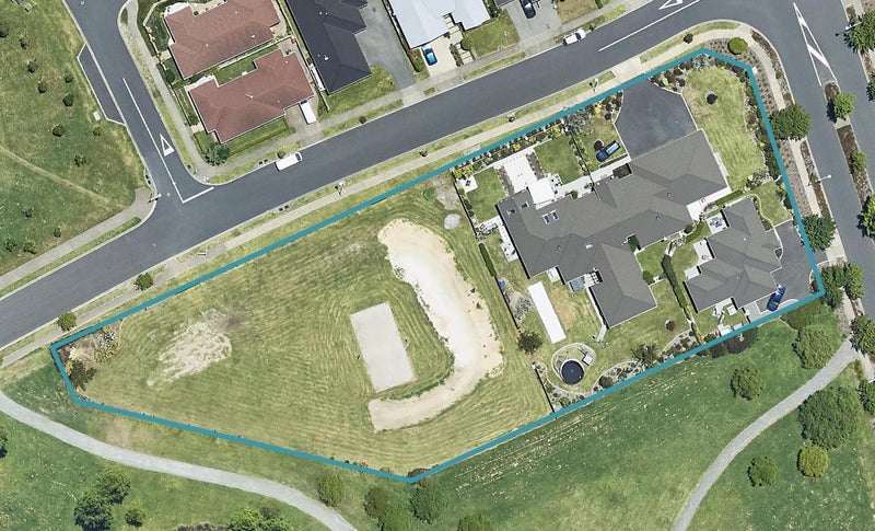 1 Double Bay Road, Pyes Pa, Tauranga - Carousel 1