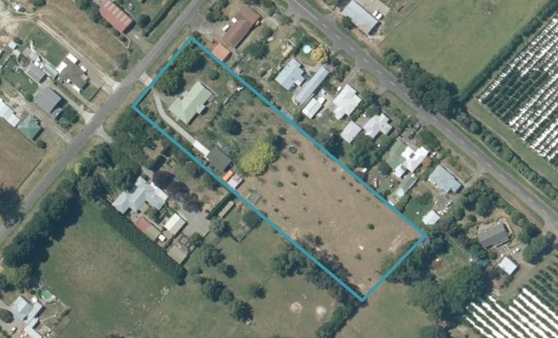 908 Park Road South, Longlands, Hastings - Carousel 1