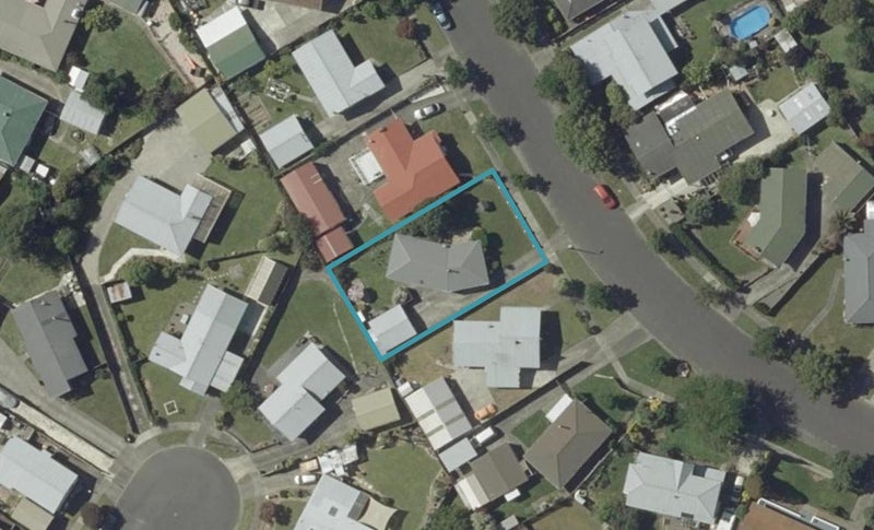 20 Hillcrest Drive, Kelvin Grove, Palmerston North - Carousel 1