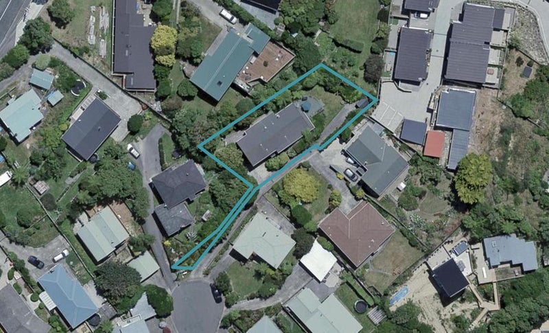 13 Braemar Terrace, Johnsonville, Wellington - Carousel 1