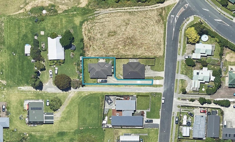 10 Stephens Place, Hairini, Tauranga - Carousel 1
