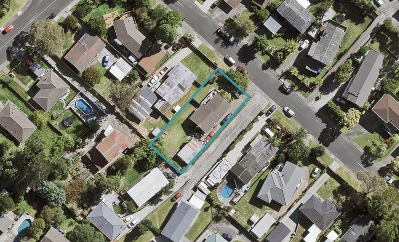 6 Longreach Drive, Sunnyvale, Auckland - Carousel 1