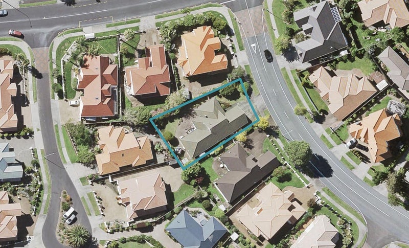 3 Jane Eyre Drive, Somerville, Auckland - Carousel 1