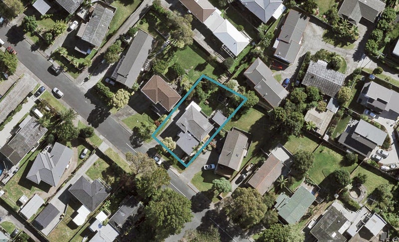 17 Longreach Drive, Sunnyvale, Auckland - Carousel 1