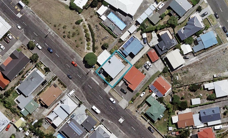 33 Charles Street, Westshore, Napier - Carousel 1