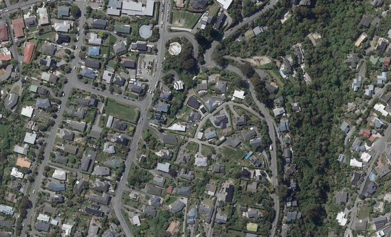 6 The Rise, Mount Pleasant, Christchurch - Carousel 1