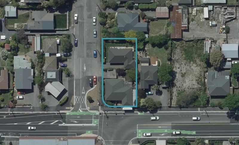 2/12 Stapletons Road, Richmond, Christchurch - Carousel 1