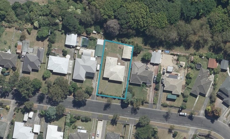 67 Montgomery Crescent, Bader, Hamilton - Carousel 1