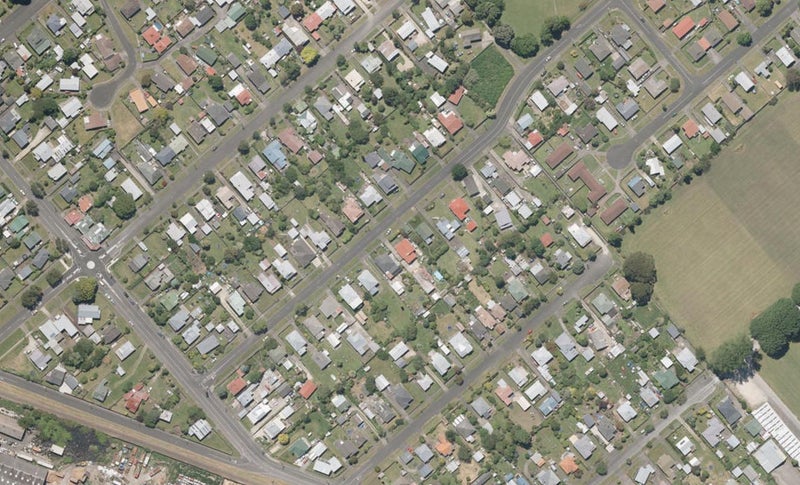 18 Talbot Street, Whanganui East, Whanganui - Carousel 1