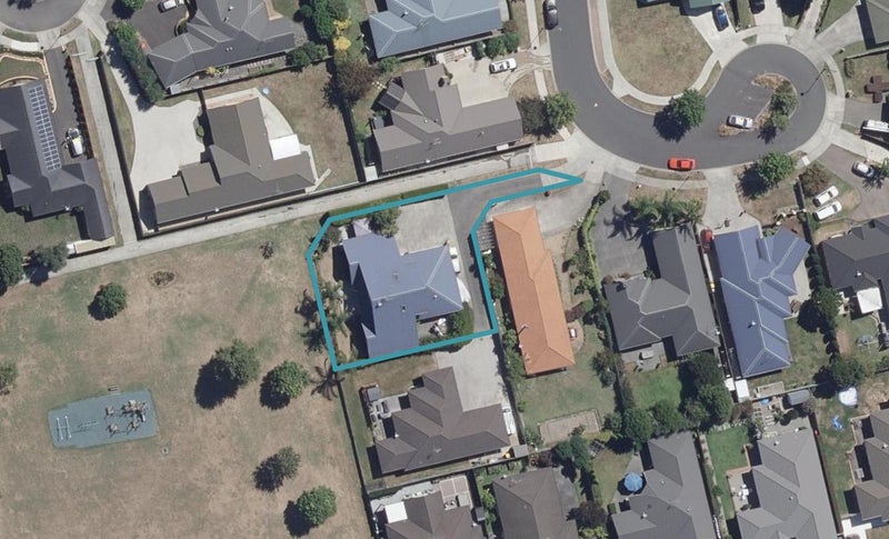 30 Ravenscourt Place, Huntington, Hamilton - Carousel 1