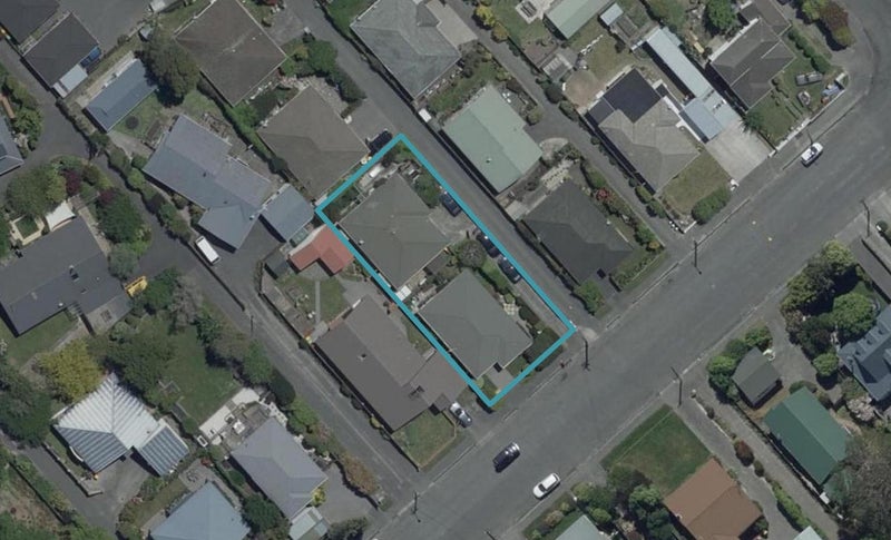 1/56 Aorangi Road, Bryndwr, Christchurch - Carousel 1