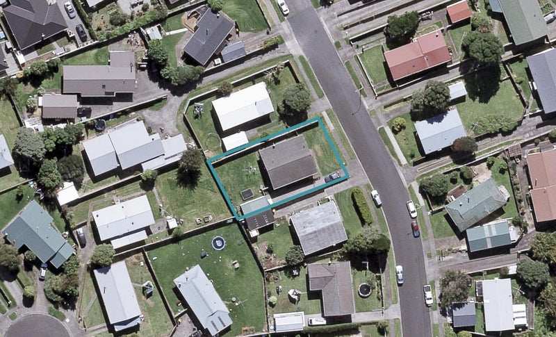 37 Camellia Avenue, Bell Block, New Plymouth - Carousel 1
