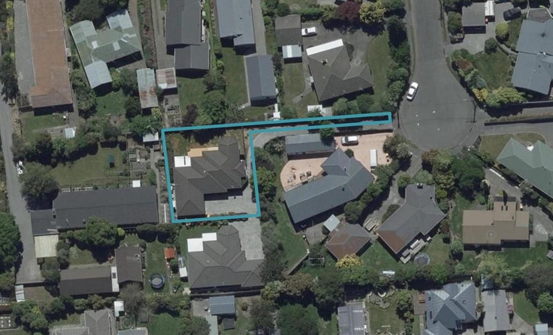 5 Farndale Place, Avonhead, Christchurch - Carousel 1
