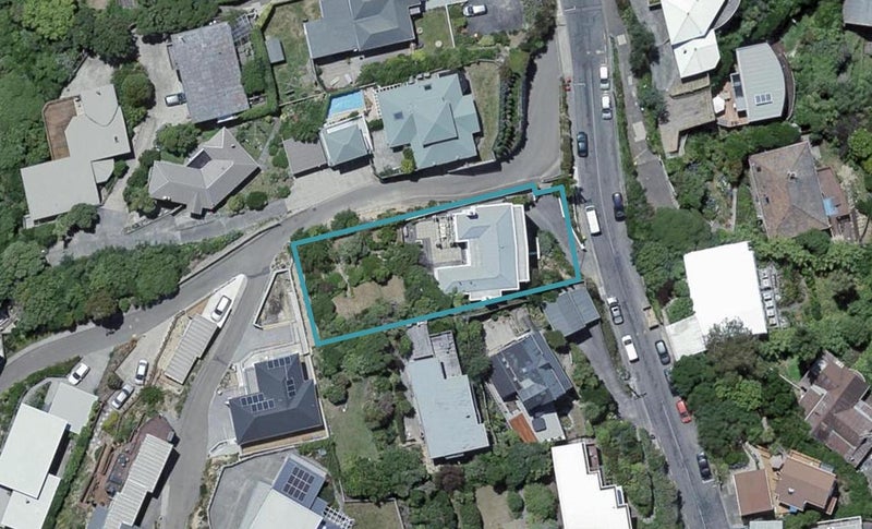 81 Seatoun Heights Road, Seatoun, Wellington - Carousel 1