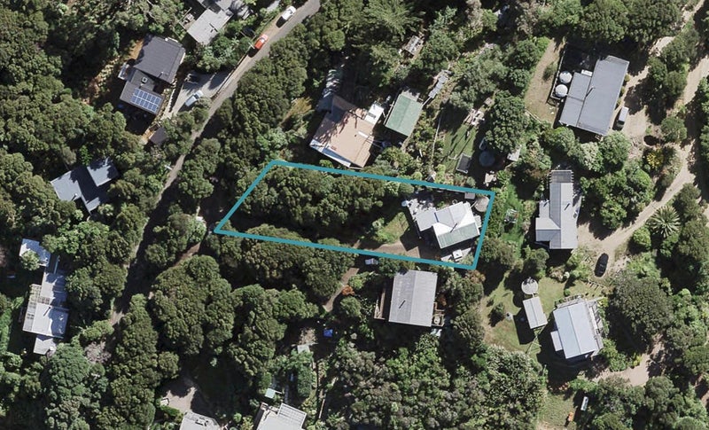 30 Fairview Crescent, Omiha, Waiheke Island - Carousel 1
