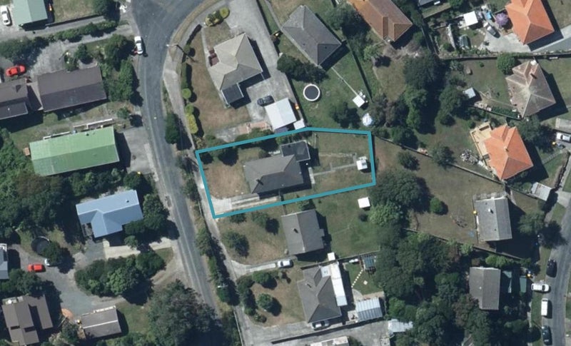 9 Jackson Terrace, Ranui, Porirua - Carousel 1