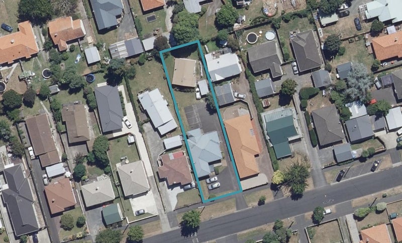 67 Claude Street, Fairfield, Hamilton - Carousel 1