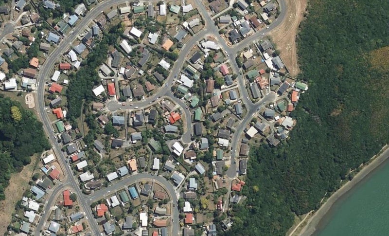 5 Finn Place, Titahi Bay, Porirua - Carousel 1