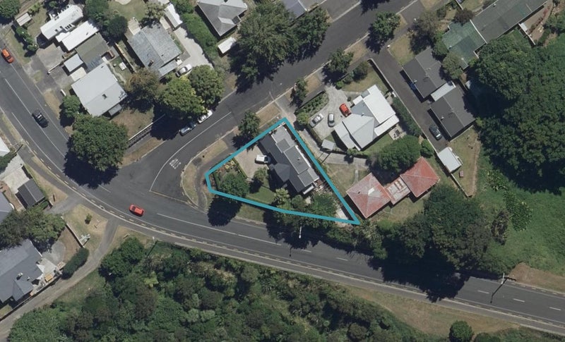 2B Goldsmith Street, Maeroa, Hamilton - Carousel 1