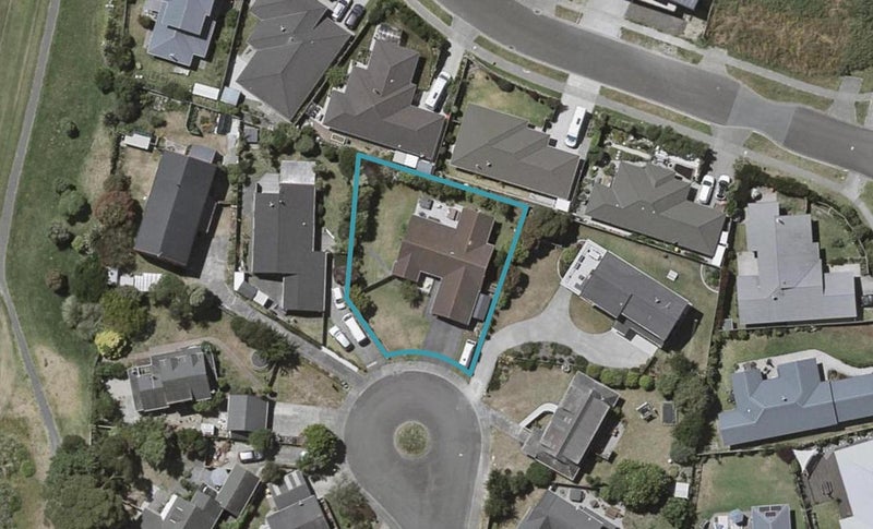 24 Miro Road, Raumati South, Paraparaumu - Carousel 1