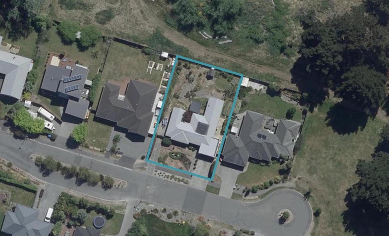 39 Hemingway Place, Spencerville, Christchurch - Carousel 1