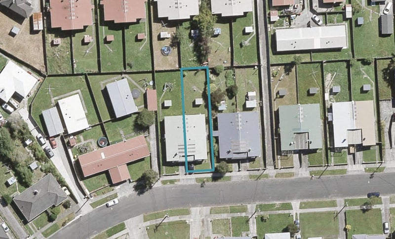 38 Delaney Drive, Stokes Valley, Lower Hutt - Carousel 1