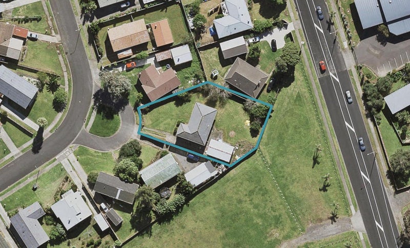 71 Calthorp Close, Favona, Auckland - Carousel 1