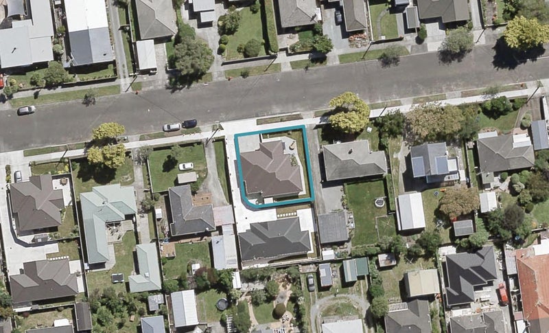 10 Elm Street, Ebdentown, Upper Hutt - Carousel 1