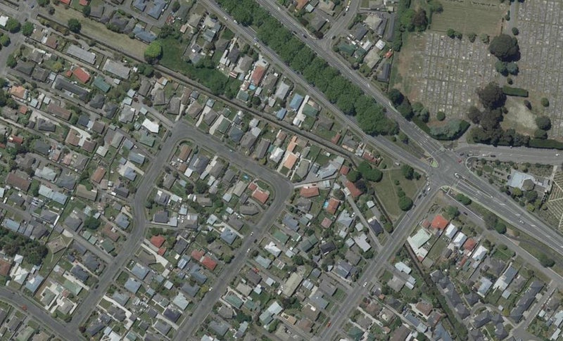 38 Frensham Crescent, Woolston, Christchurch - Carousel 1
