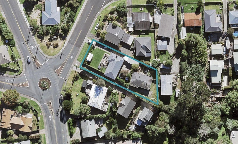2/3 Tramway Road, Beach Haven, Auckland - Carousel 1