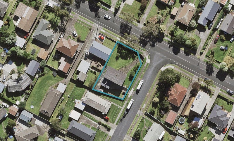 10 Muir Avenue, Mangere Bridge, Auckland - Carousel 1