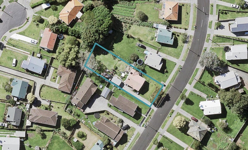 75 Leybourne Circle, Glen Innes, Auckland - Carousel 1
