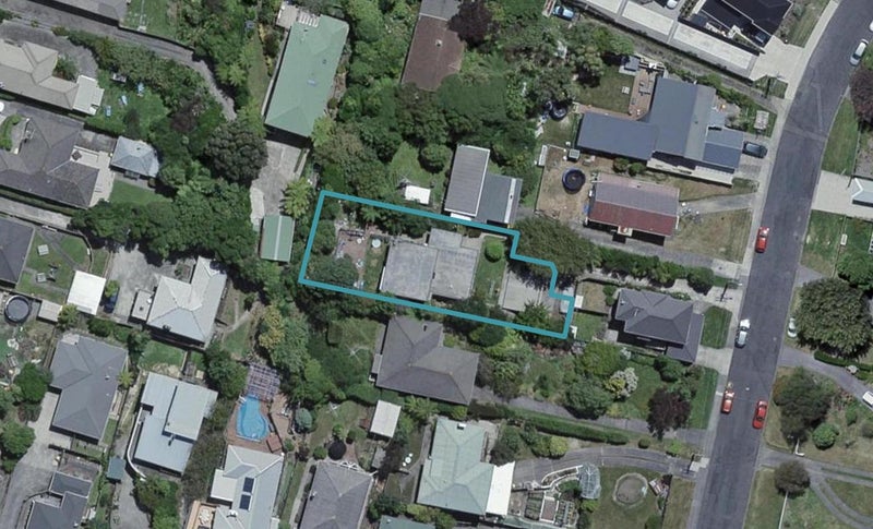 19A Ranui Terrace, Tawa, Wellington - Carousel 1