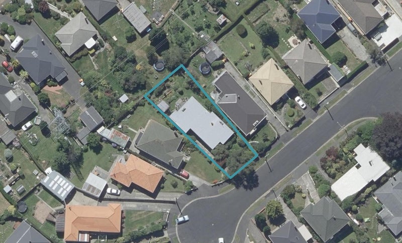 20 Derwent Street, Helensburgh, Dunedin - Carousel 1