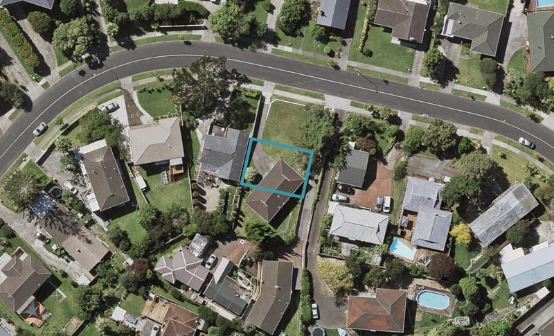 25B Marriott Road, Pakuranga, Auckland - Carousel 1