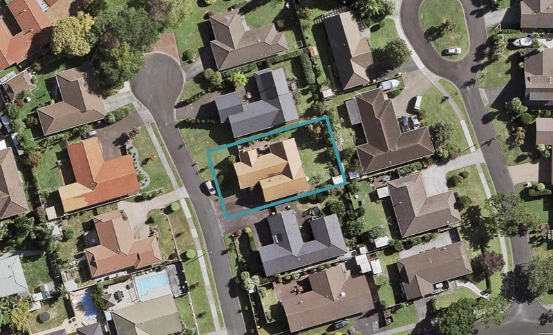 5 Cadenza Place, Conifer Grove, Takanini - Carousel 1