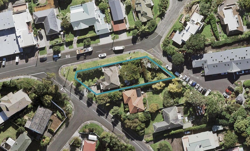 69 Seacliffe Road, Hillsborough, Auckland - Carousel 1