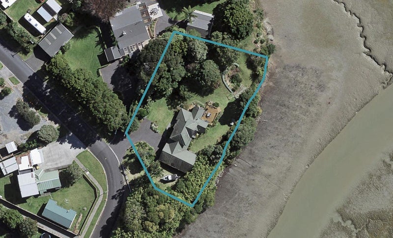 1 Rangiwhea Road, Waiuku, Waiuku - Carousel 1