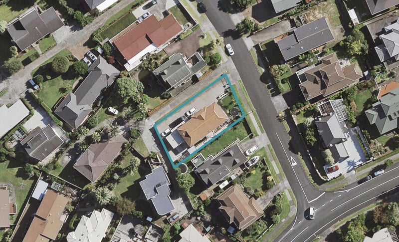 6 Sophora Place, Totara Heights, Auckland - Carousel 1