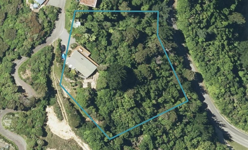316 Port Underwood Road, Whatamango Bay, Picton - Carousel 1