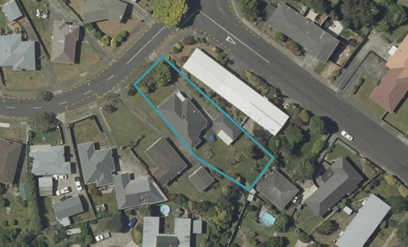 142 Limbrick Street, Terrace End, Palmerston North - Carousel 1