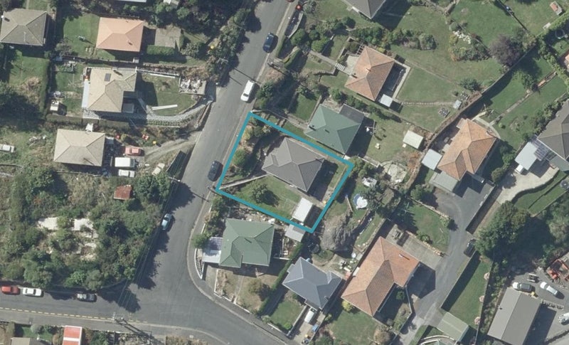 46 Lindsay Road, Lookout Point, Dunedin - Carousel 1