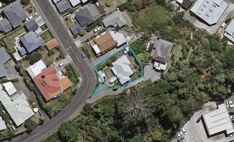 7A Colenso Avenue, Hospital Hill, Napier - Carousel 1