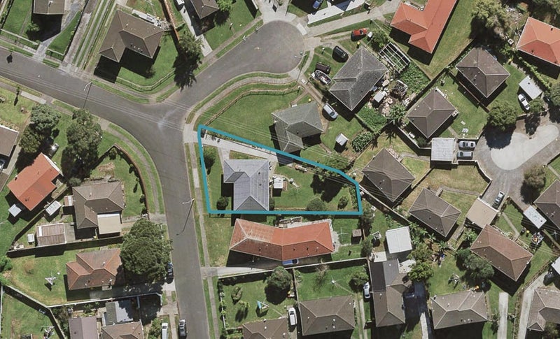 5 Chadwick Crescent, Mangere East, Auckland - Carousel 1