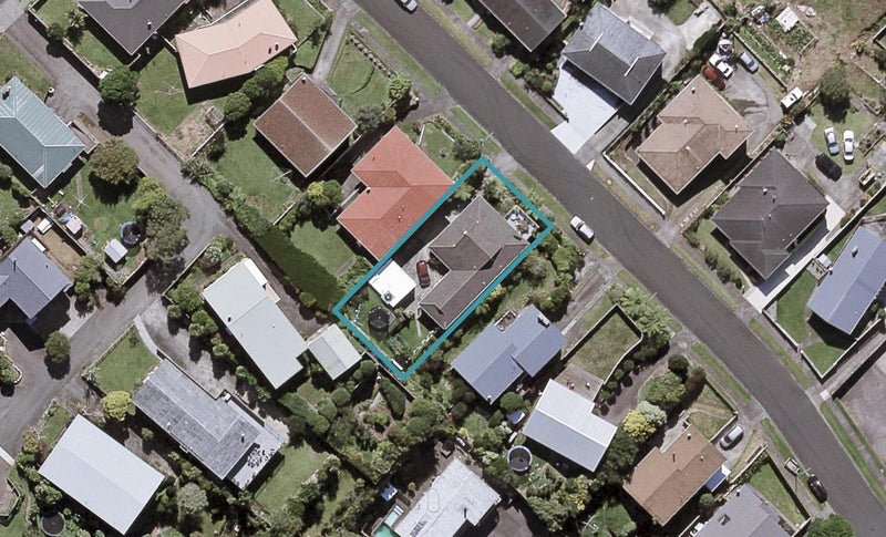 52 Crownhill Street, Spotswood, New Plymouth - Carousel 1