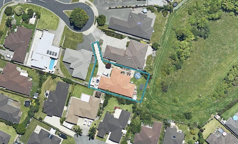 10 Dove Place, Pyes Pa, Tauranga - Carousel 1